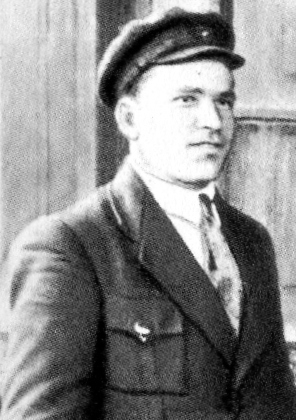Руководитель расправы с астраханскими грузчиками, большевик С.М.Киров (1886-1934). Фрагмент фото 1920 г.